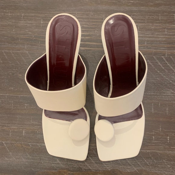 Staud heels made in Italy size 38 1/2.         Off white excellent condition - Picture 5 of 9